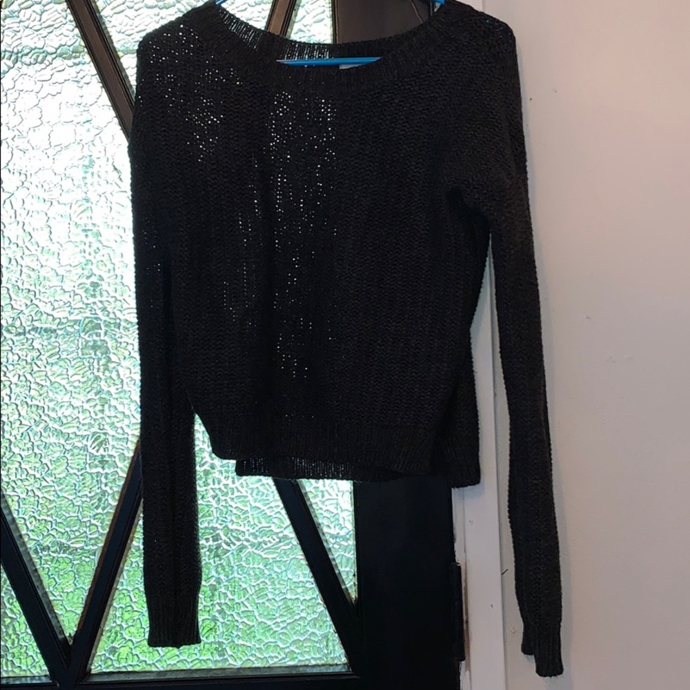 Pullover sweater